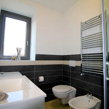 Camillo Apartament *